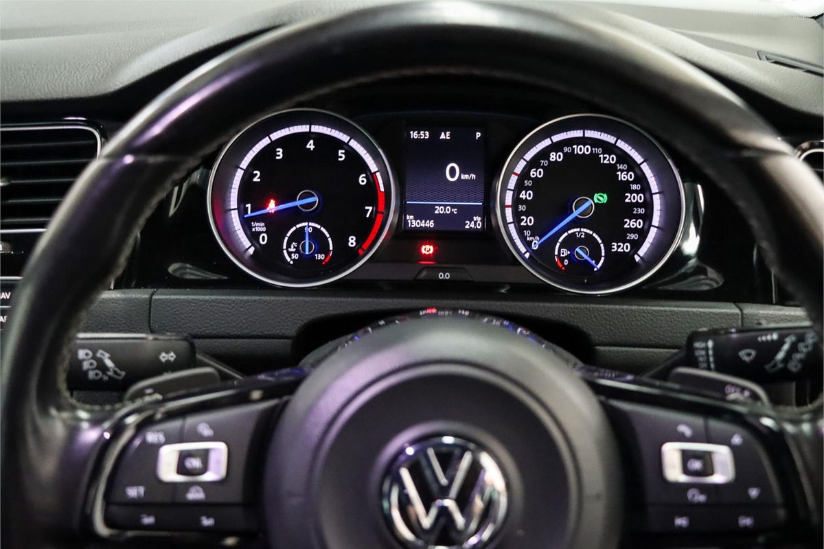 2017 Volkswagen Golf R VII