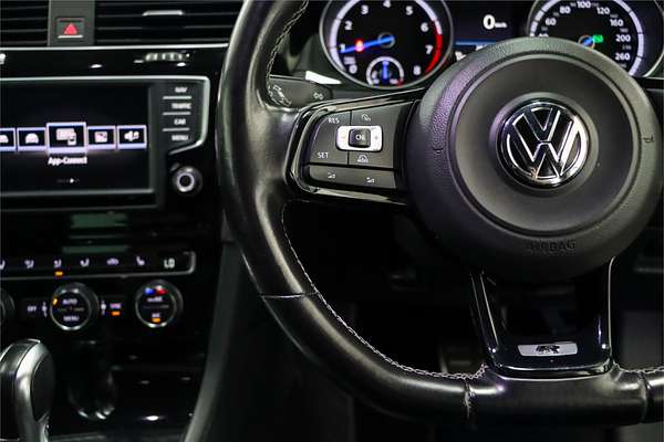 2017 Volkswagen Golf R VII