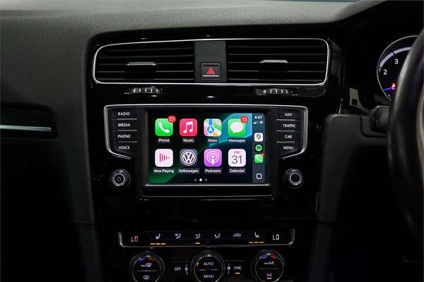 2017 Volkswagen Golf R VII