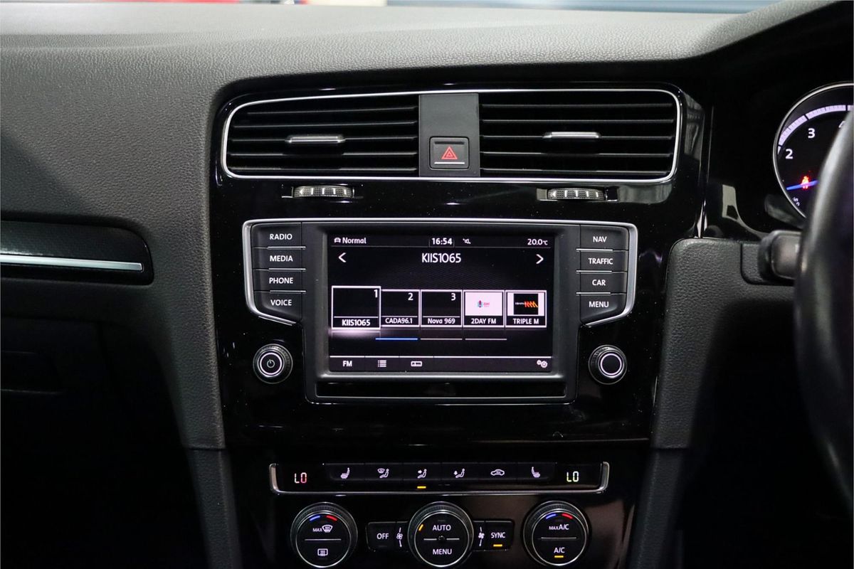 2017 Volkswagen Golf R VII