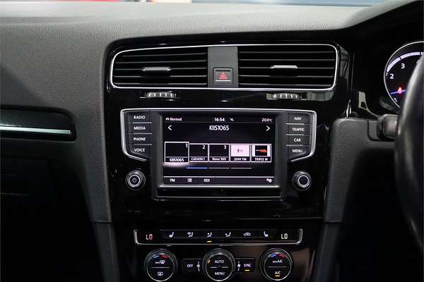 2017 Volkswagen Golf R VII