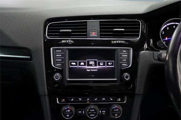 2017 Volkswagen Golf R VII