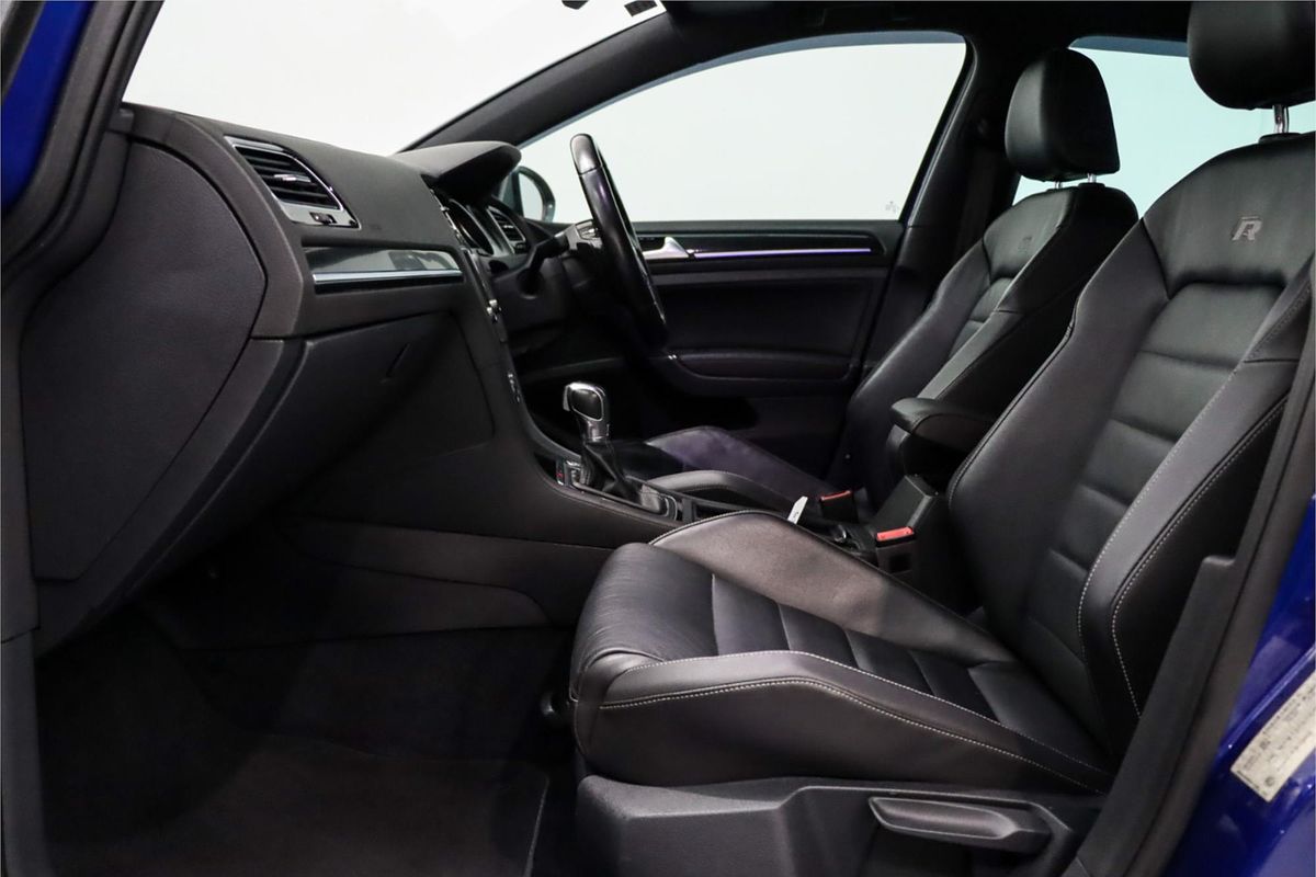 2017 Volkswagen Golf R VII