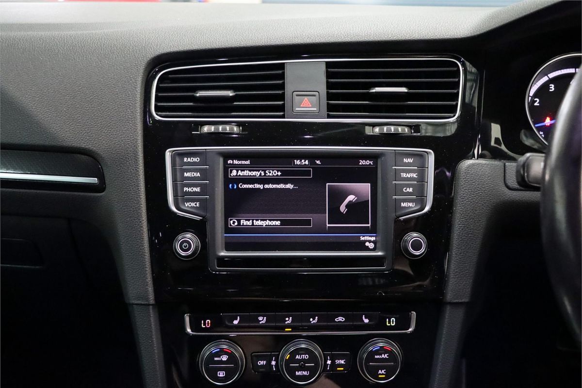 2017 Volkswagen Golf R VII