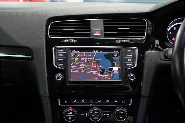 2017 Volkswagen Golf R VII