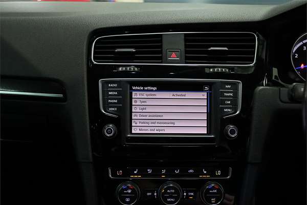 2017 Volkswagen Golf R VII