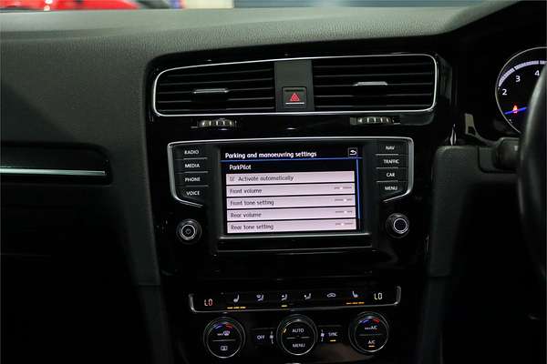 2017 Volkswagen Golf R VII