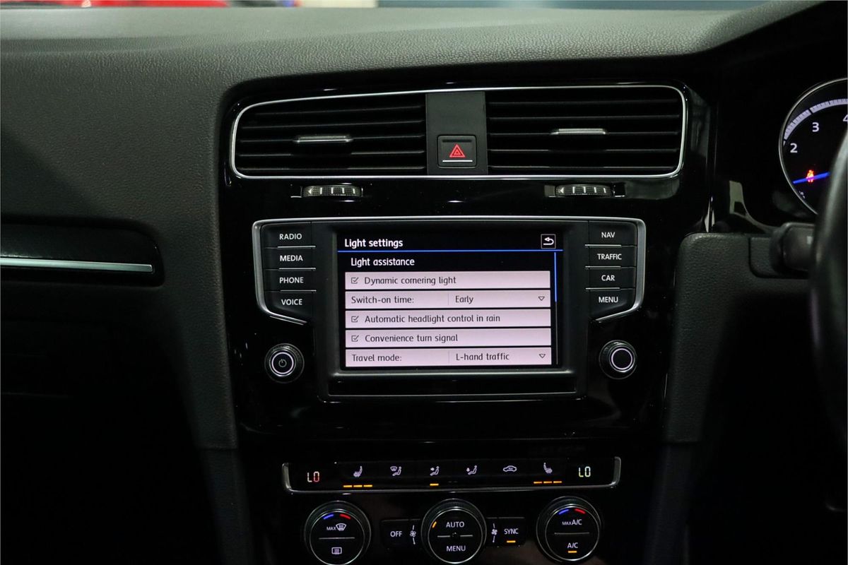 2017 Volkswagen Golf R VII