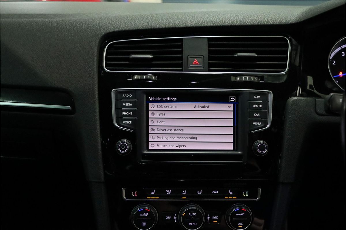 2017 Volkswagen Golf R VII