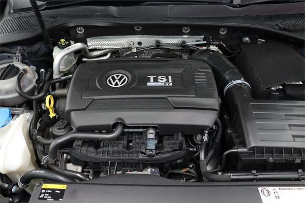 2017 Volkswagen Golf R VII