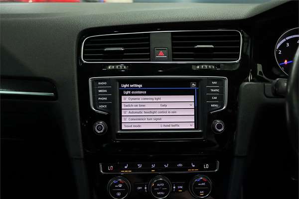 2017 Volkswagen Golf R VII