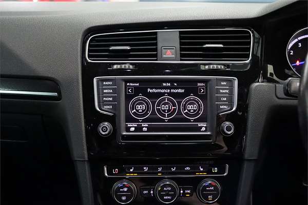 2017 Volkswagen Golf R VII