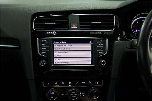 2017 Volkswagen Golf R VII