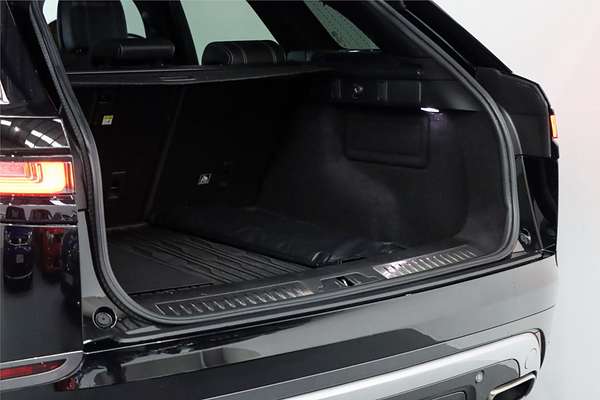 2018 Land Rover Range Rover Velar P300 R-Dynamic HSE L560