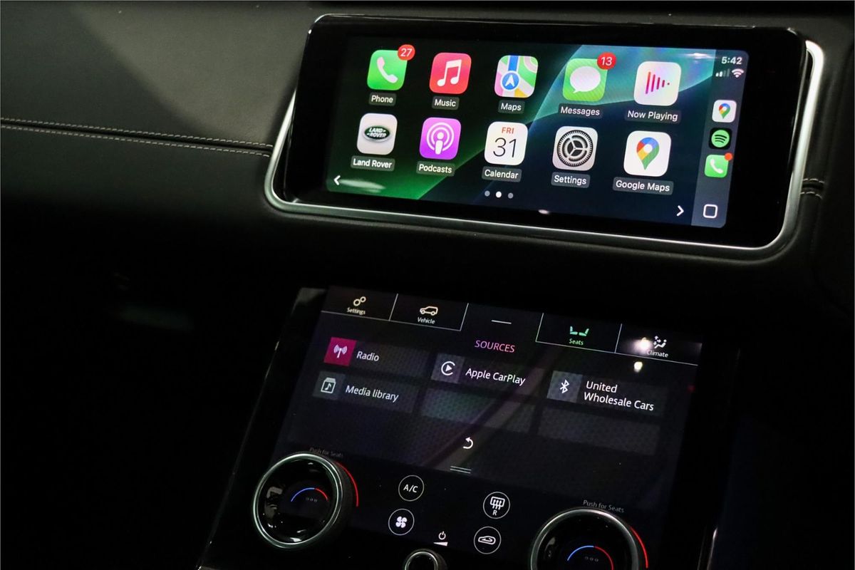 2018 Land Rover Range Rover Velar P300 R-Dynamic HSE L560