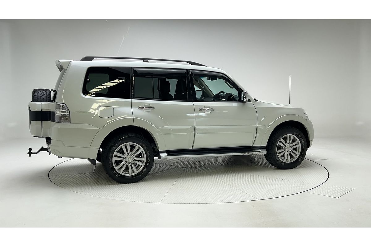 2016 Mitsubishi Pajero GLX NX
