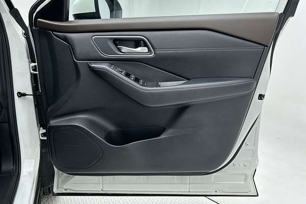 2023 Nissan X-TRAIL ST-L T33