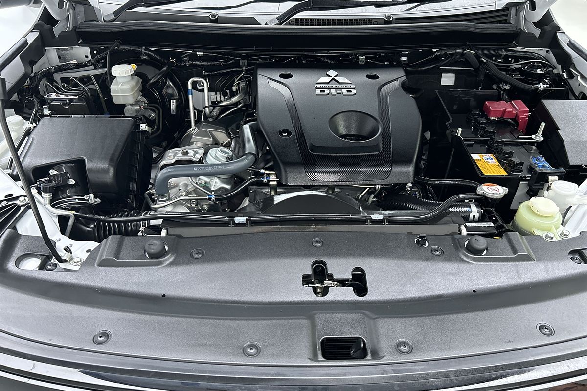 2023 Mitsubishi Pajero Sport GSR QF