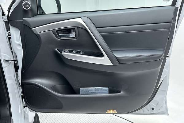 2023 Mitsubishi Pajero Sport GSR QF