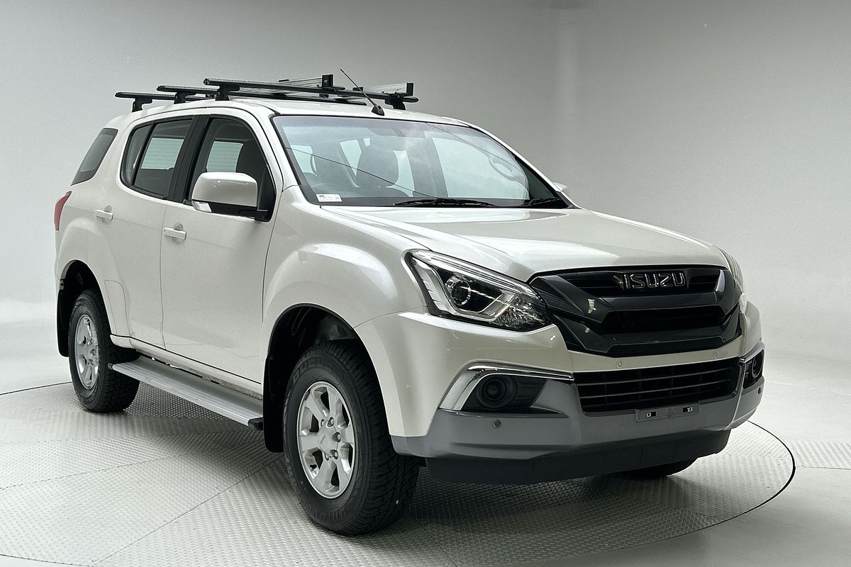 2021 Isuzu MU-X LS-M