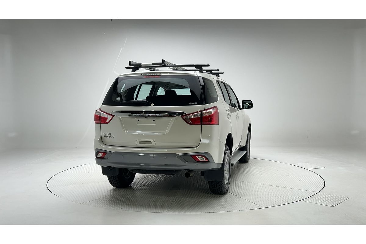 2021 Isuzu MU-X LS-M