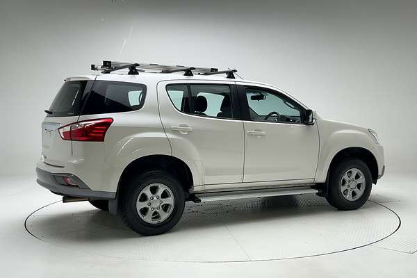 2021 Isuzu MU-X LS-M