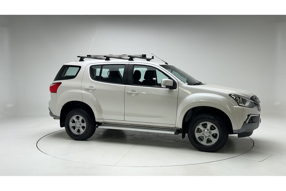 2021 Isuzu MU-X LS-M
