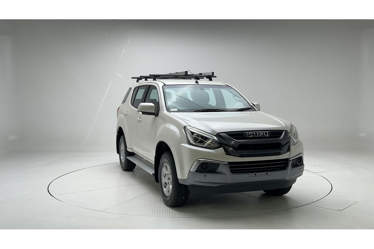 2021 Isuzu MU-X LS-M