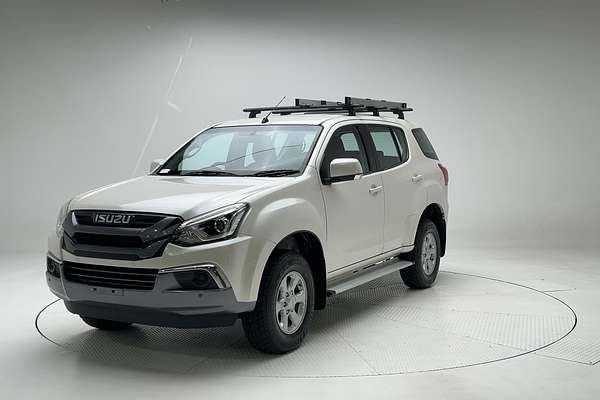 2021 Isuzu MU-X LS-M