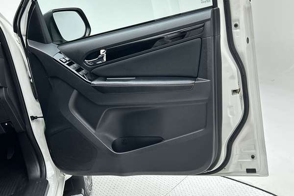 2021 Isuzu MU-X LS-M