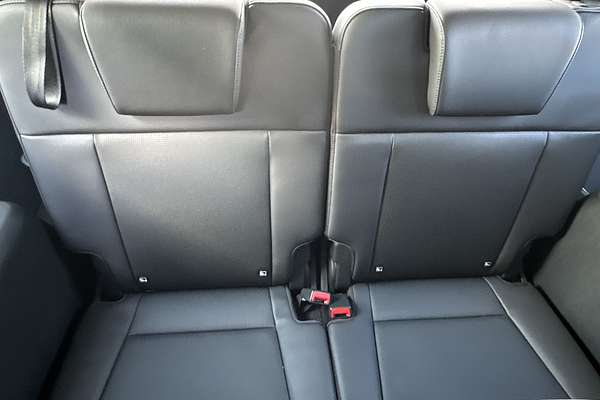 2025 Hyundai Santa Fe Elite MX5.V2