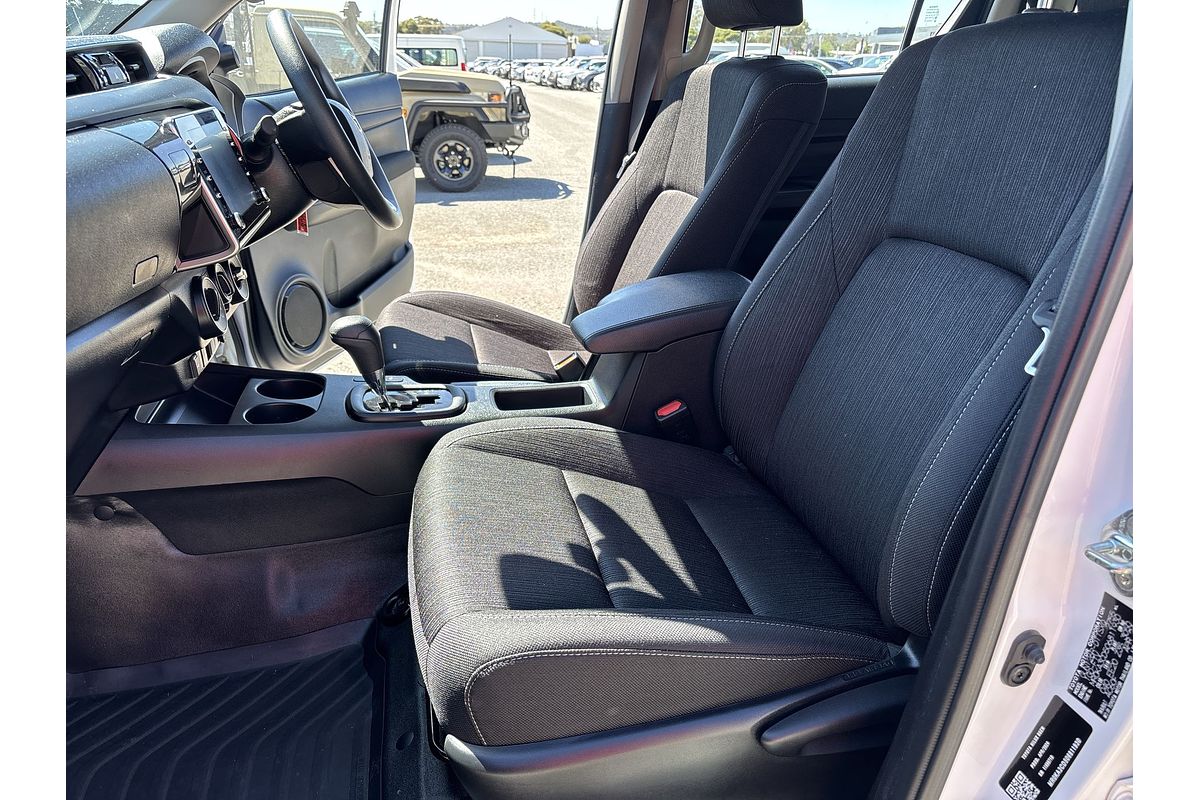 2024 Toyota Hilux SR GUN126R