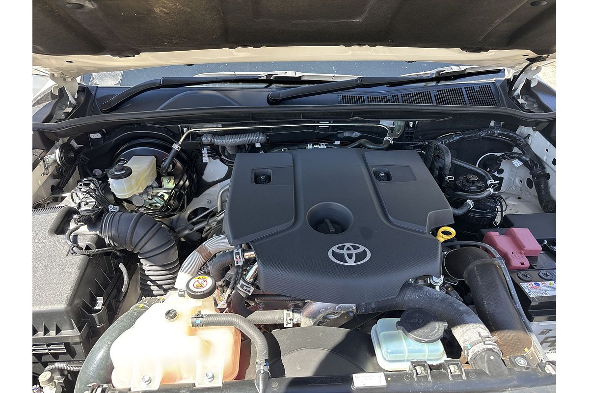 2024 Toyota Hilux SR GUN126R