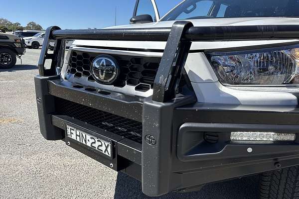 2024 Toyota Hilux SR GUN126R