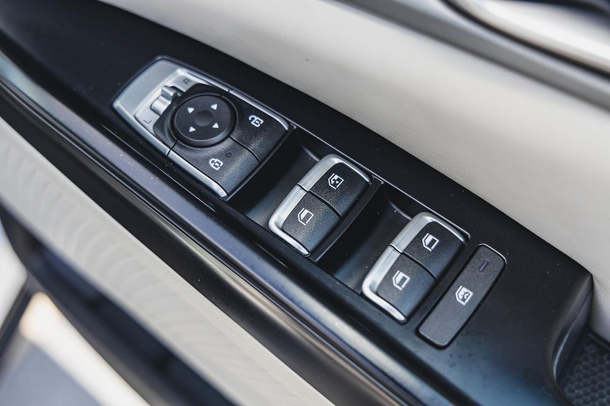 2020 Kia Carnival S KA4