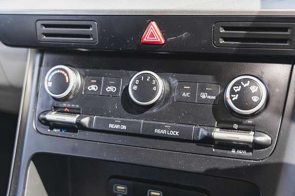 2020 Kia Carnival S KA4