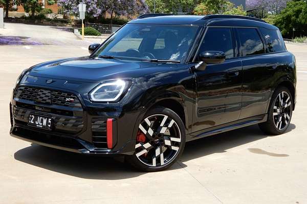2024 MINI Countryman JCW Favoured U25