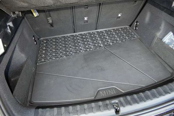 2024 MINI Countryman JCW Favoured U25