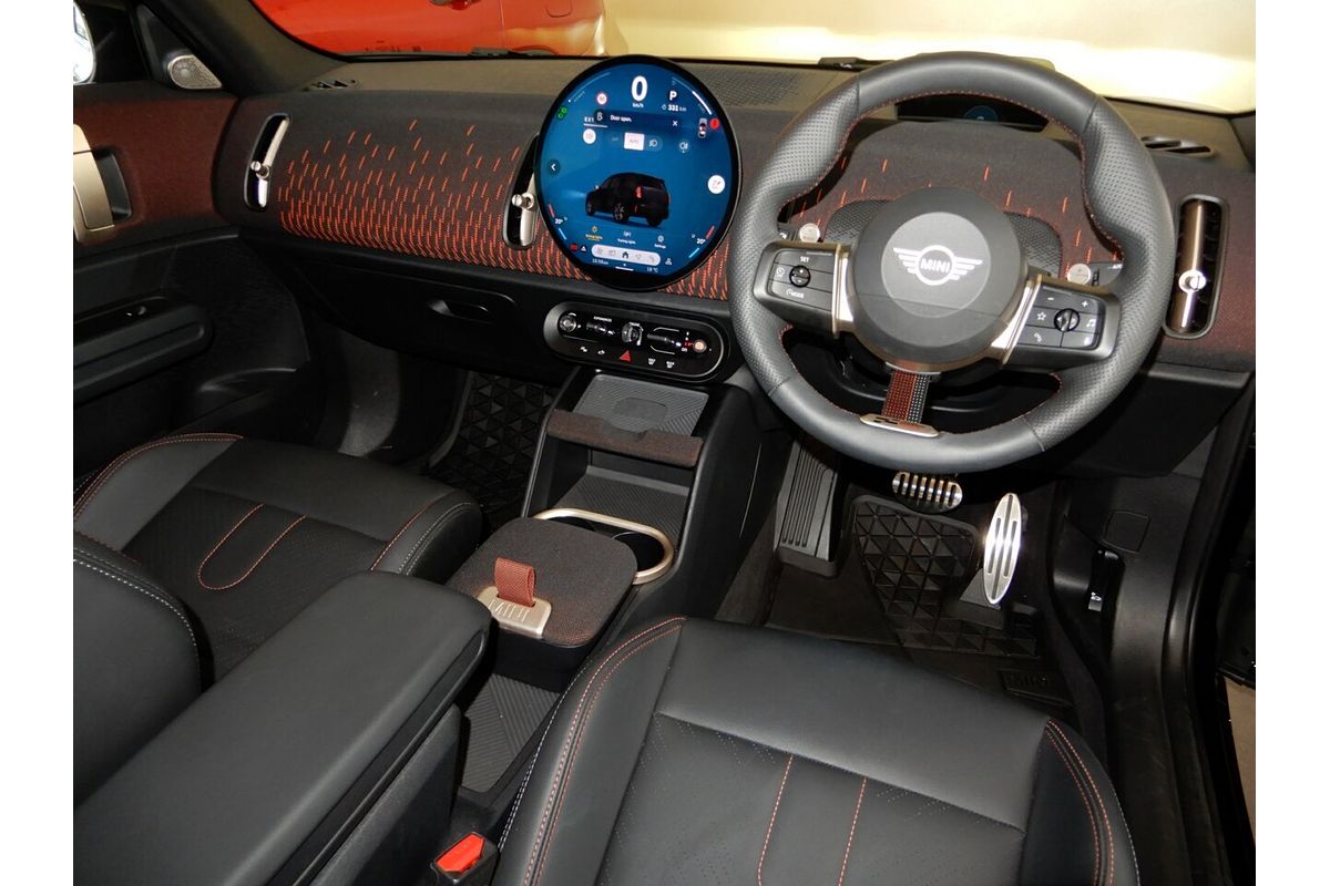 2024 MINI Countryman JCW Favoured U25