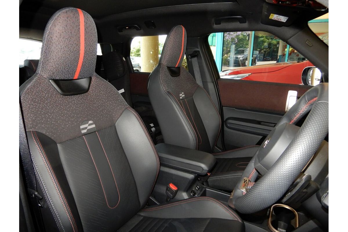 2024 MINI Countryman JCW Favoured U25