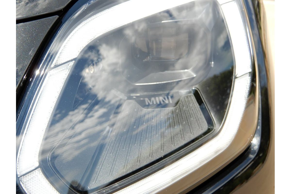 2024 MINI Countryman JCW Favoured U25