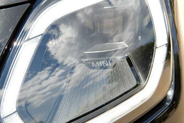 2024 MINI Countryman JCW Favoured U25