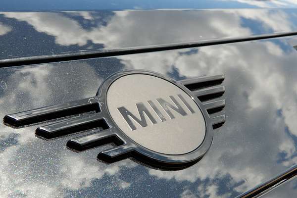 2024 MINI Countryman JCW Favoured U25