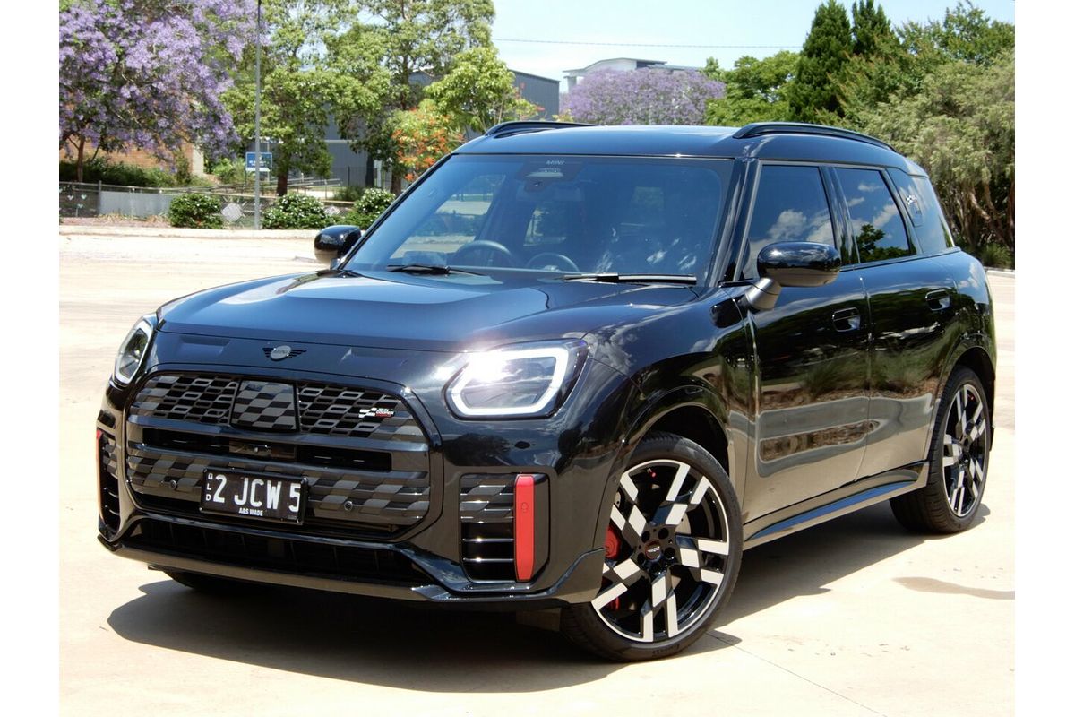 2024 MINI Countryman JCW Favoured U25