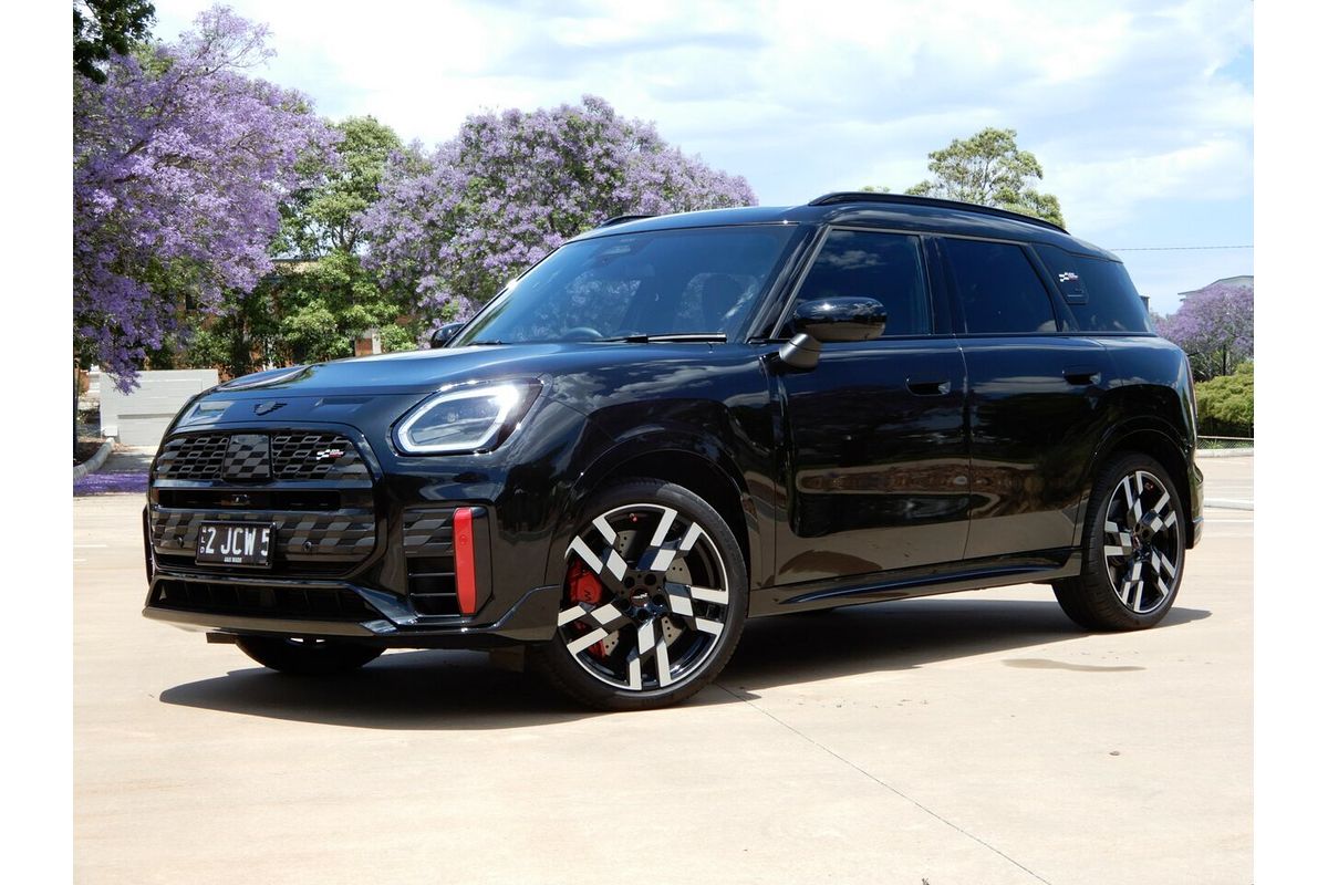 2024 MINI Countryman JCW Favoured U25