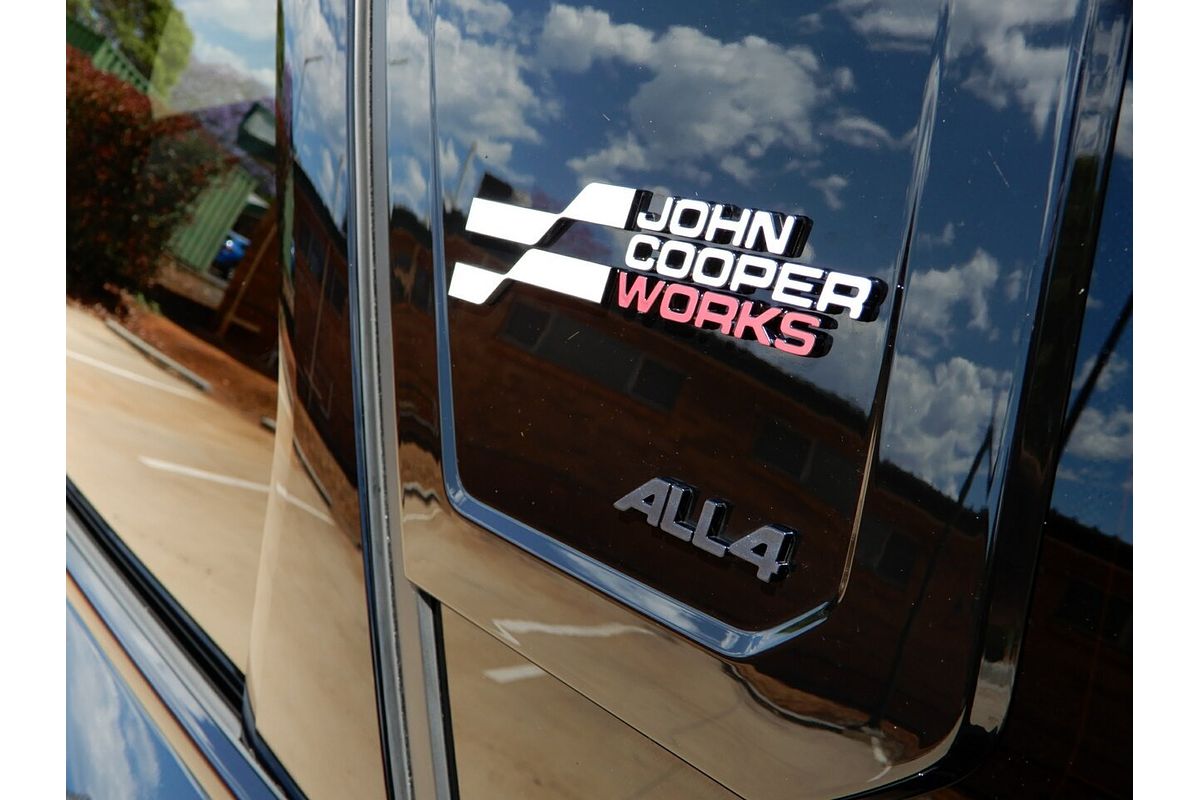 2024 MINI Countryman JCW Favoured U25