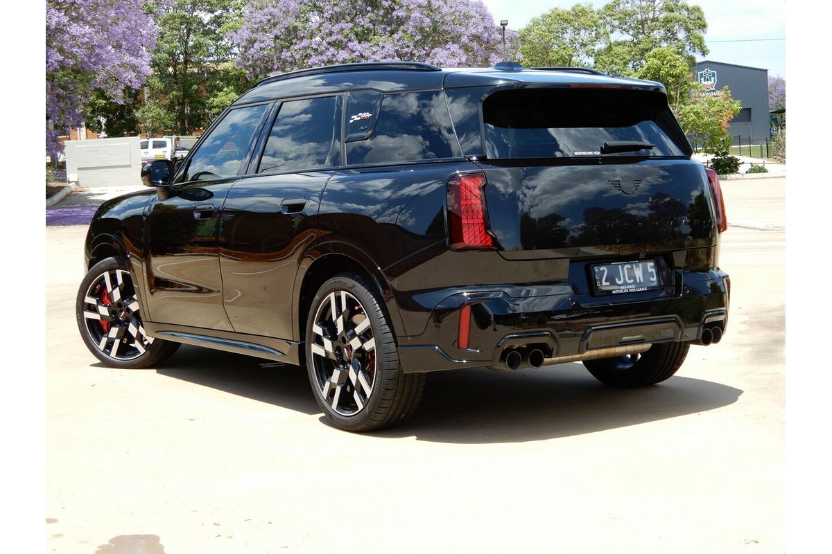2024 MINI Countryman JCW Favoured U25