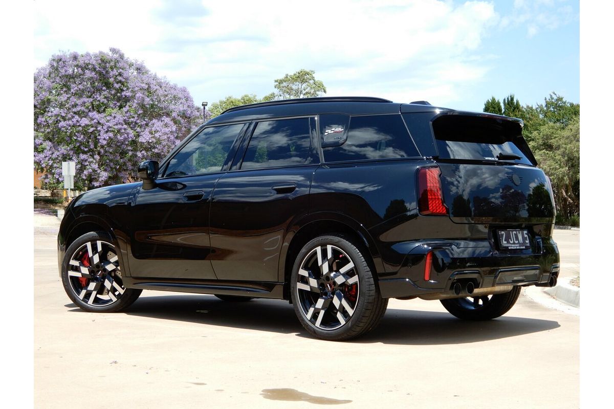 2024 MINI Countryman JCW Favoured U25