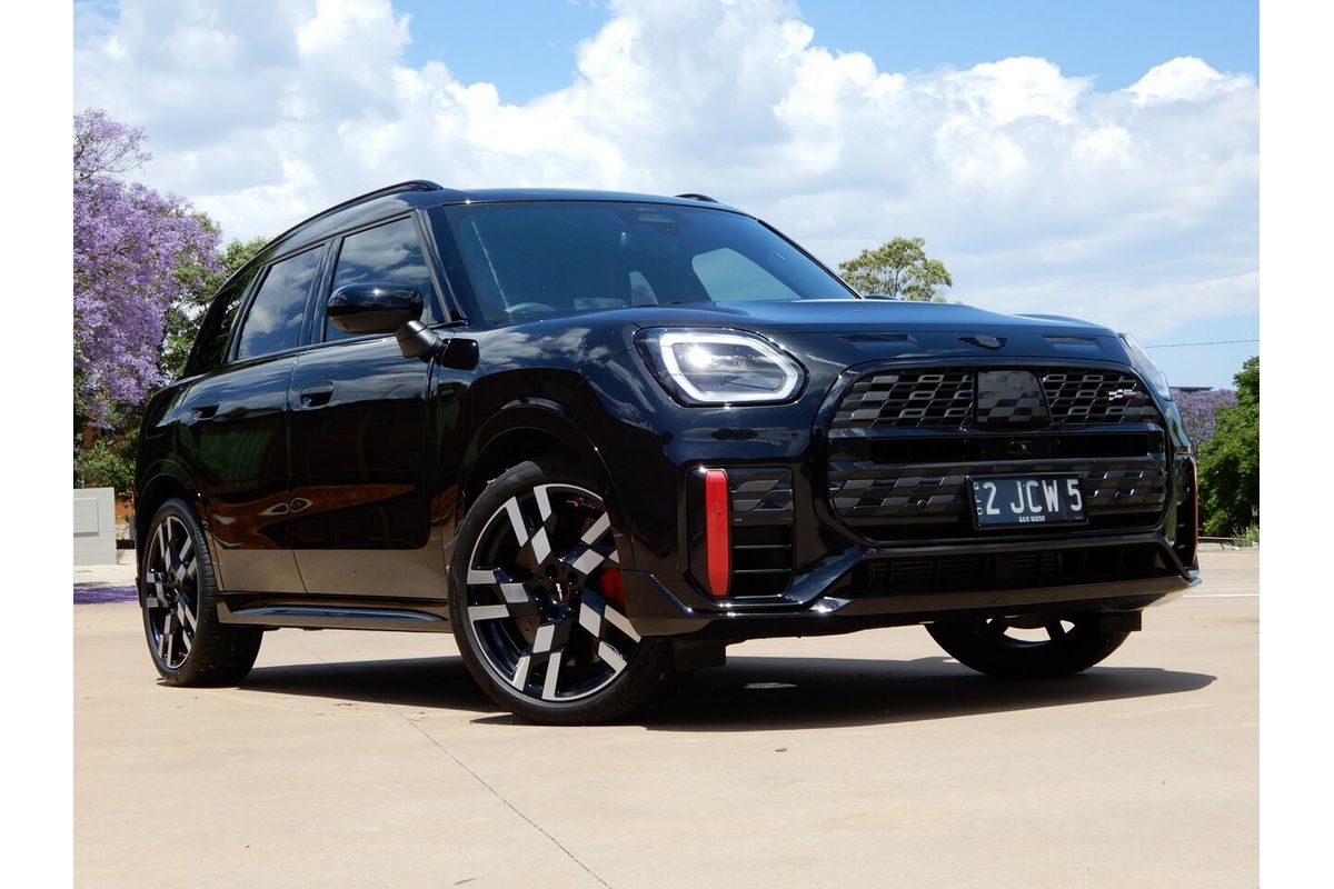 2024 MINI Countryman JCW Favoured U25