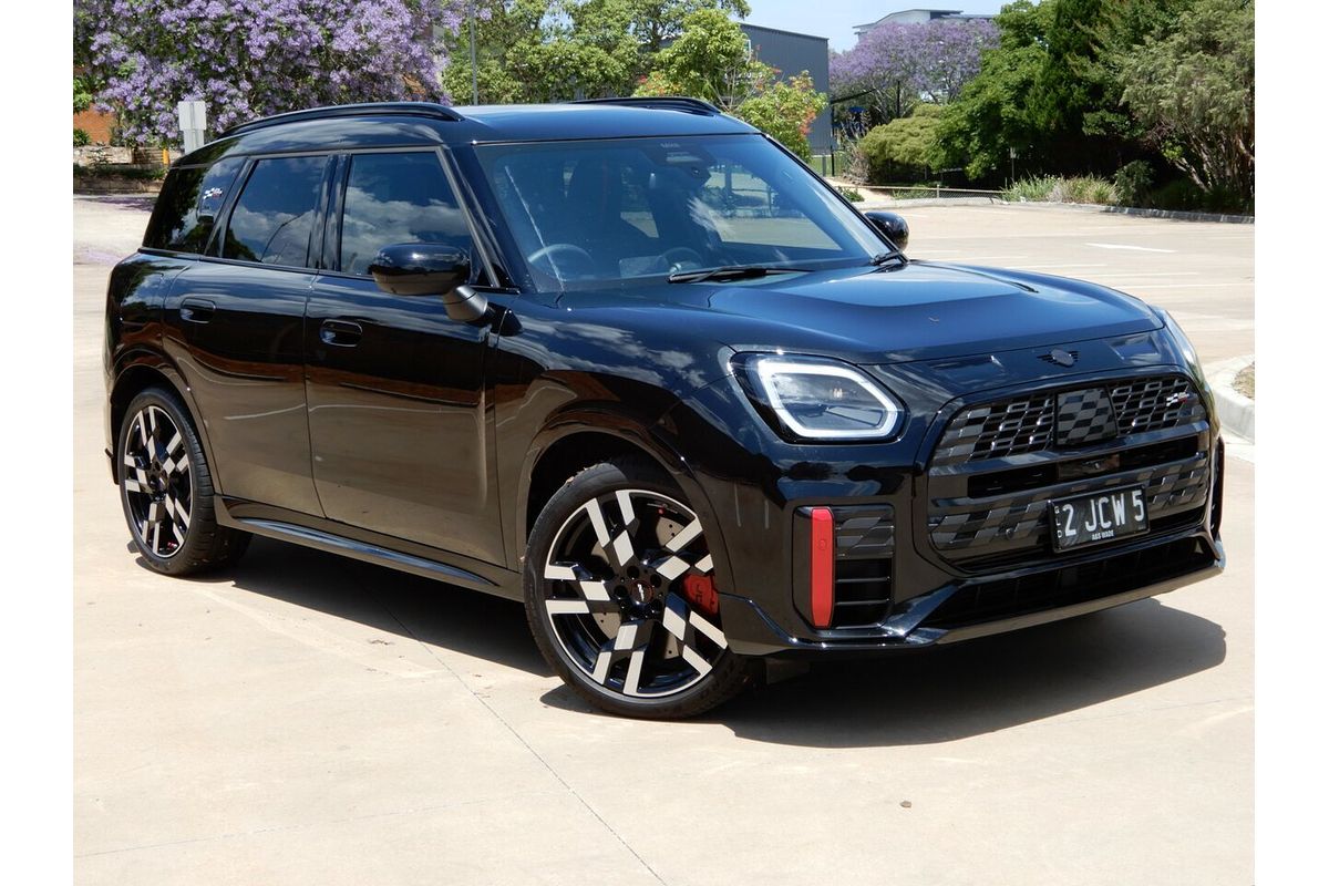 2024 MINI Countryman JCW Favoured U25